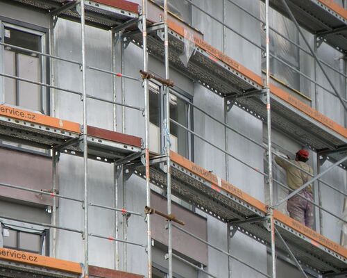 building-the-new-building-the-workman-scaffolding